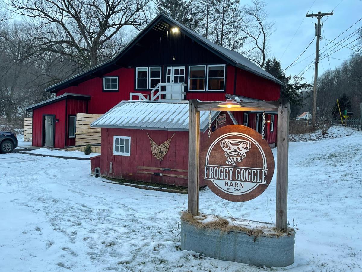 Froggy Goggle Barn Apartment Marathon Exterior photo